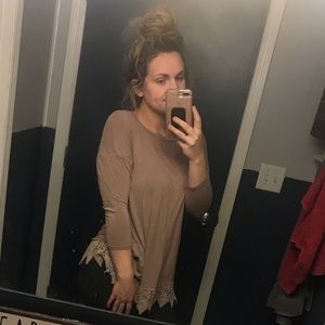 Laced oversized top. Size M